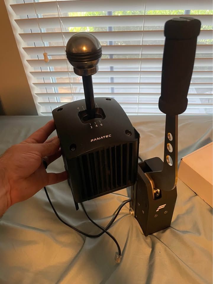 Fanatec Sq 1.5 Shifter & Handbrake