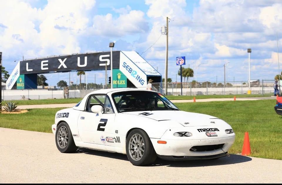 1994 Mazda Mx-5 Miata SE Convertible 2D