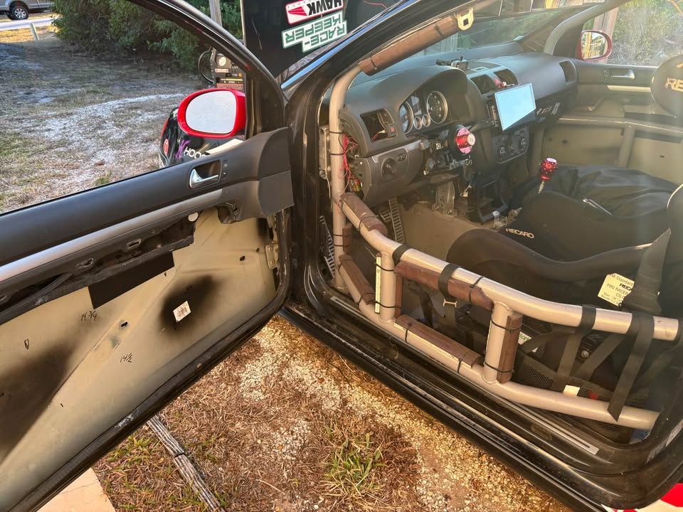 2006 Volkswagen GTI 2.0T Hatchback Coupe 2D