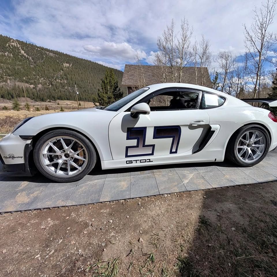 2016 Porsche GT4 Club Sport