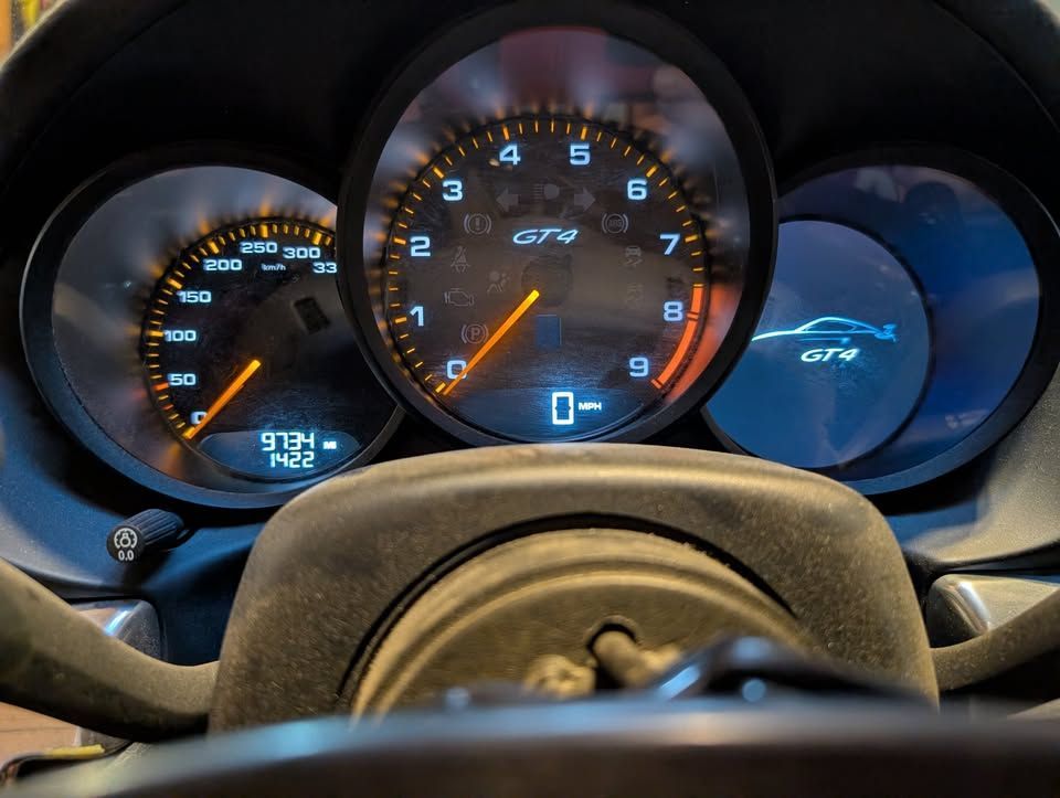 2016 Porsche GT4 Club Sport