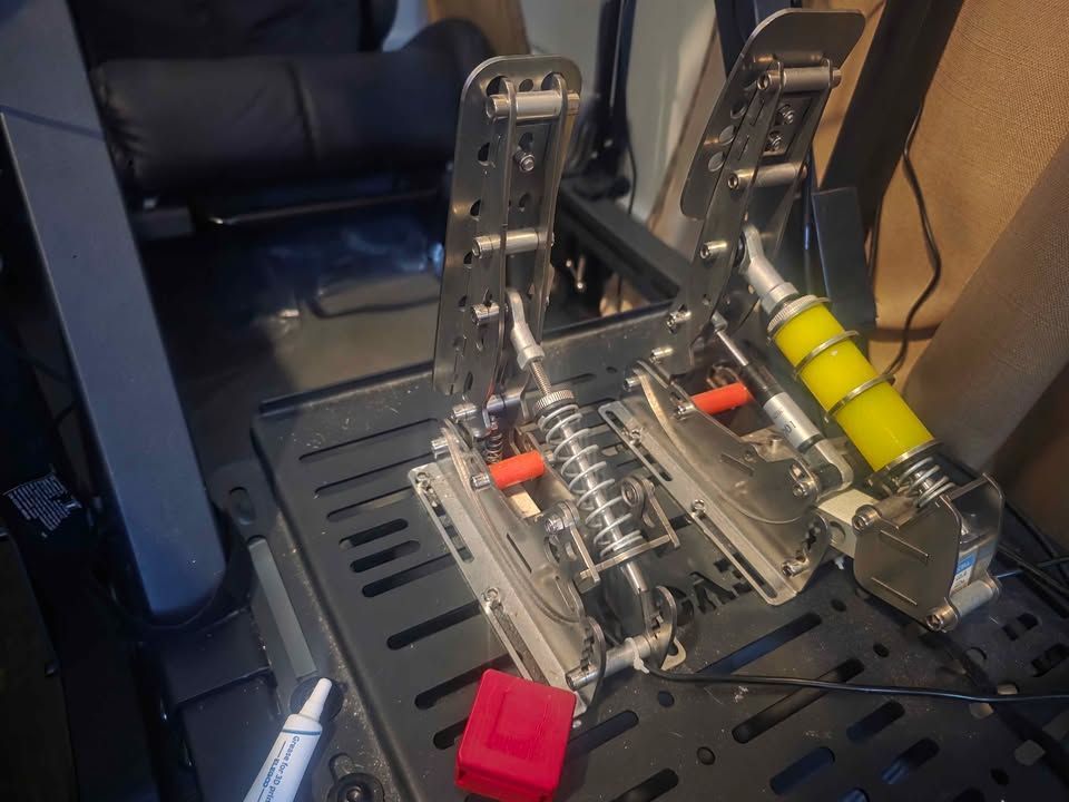 SimJack Pro Loadcell Pedals