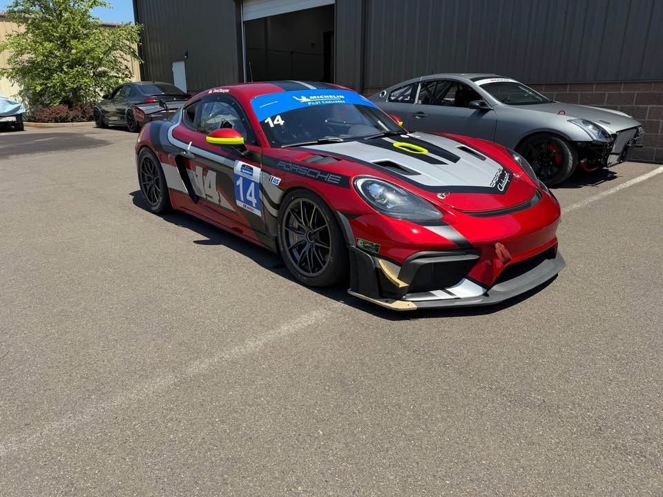 2023 Porsche 718 Cayman GT4 RS
