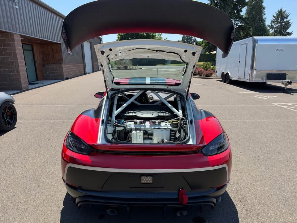 2023 Porsche 718 Cayman GT4 RS
